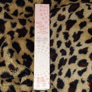 🌼No Pore Blem Priming Water🌼